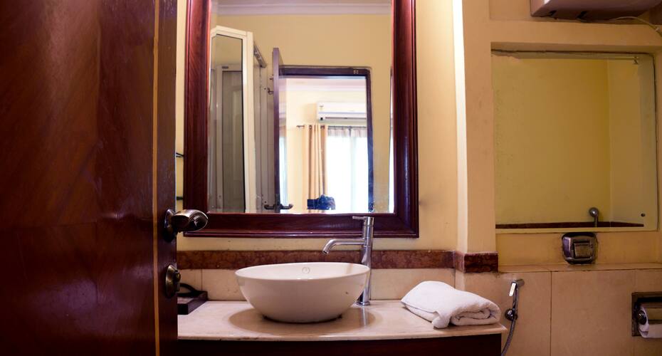 Hotel Pacific Inn, Gurgaon 2